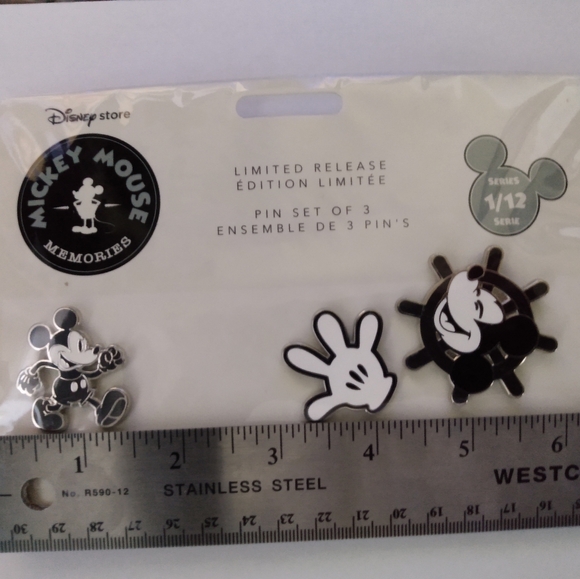 Disney Mickey Mouse Pin Set - Picture 3 of 3